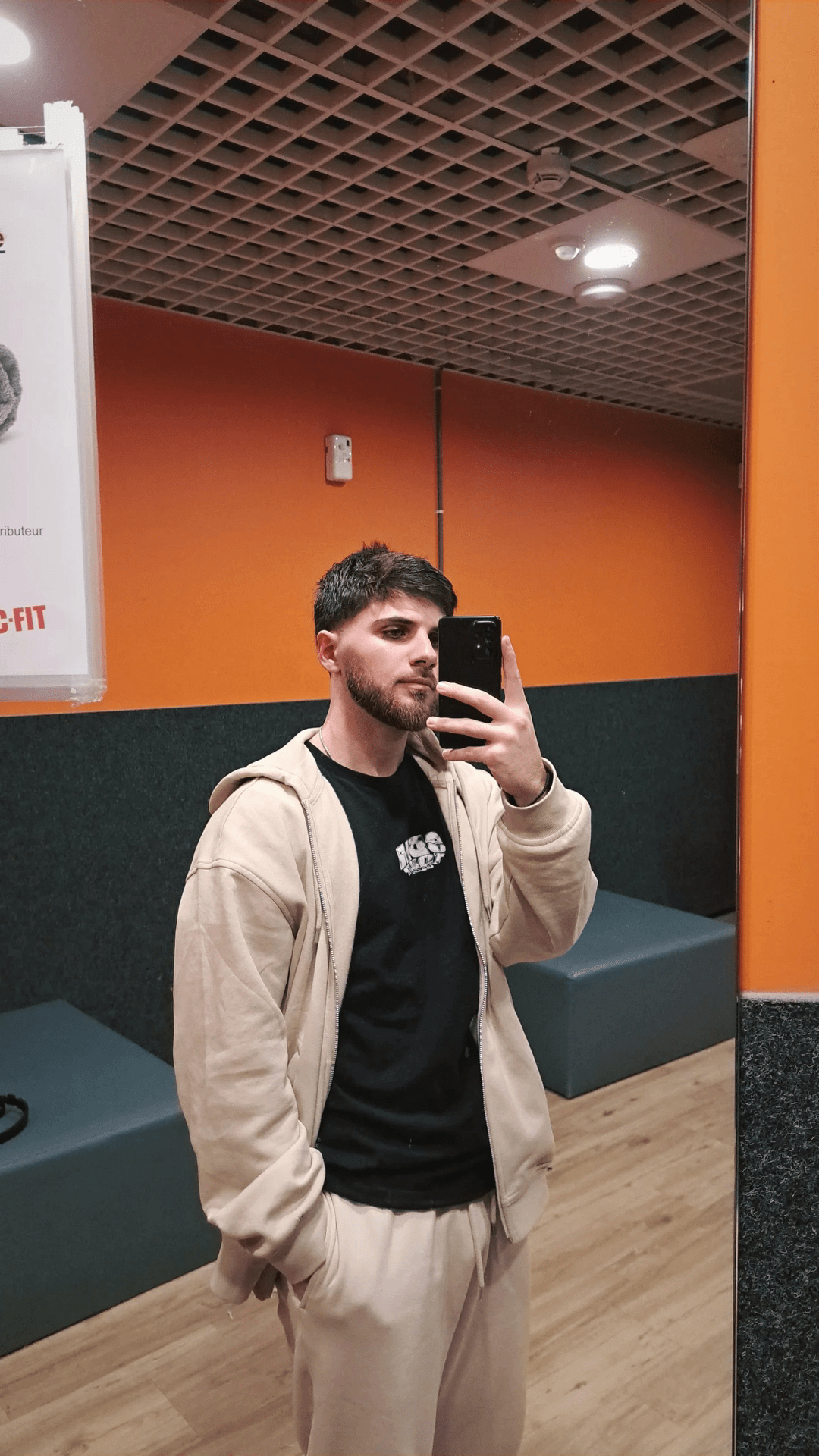 vlcsnap-2025-02-09-11h59m10s711